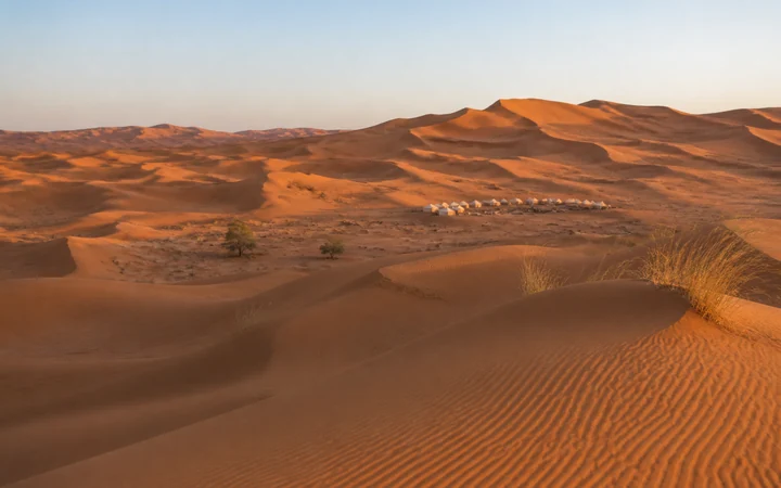Dunes dorées de l'Erg Chebbi près de Merzouga